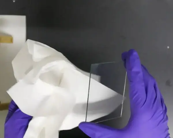 Drying-glass-plate-darkroom-1024×819-3