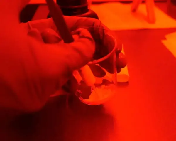 Silver-gelatine-emulsion-1024x819_1-4.2