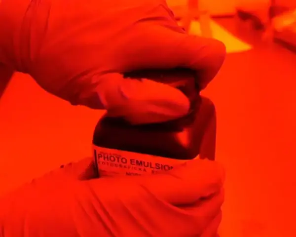 Silver-gelatine-emulsion-coat-1-1024x819_1-4